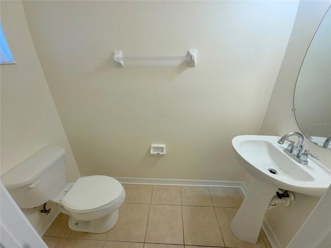 Building Photo - 1390 Grantham Dr