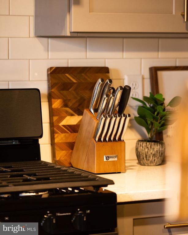 Building Photo - 437 W Grant St