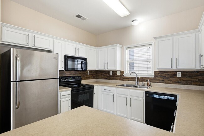 Building Photo - 1277 Island Pl E