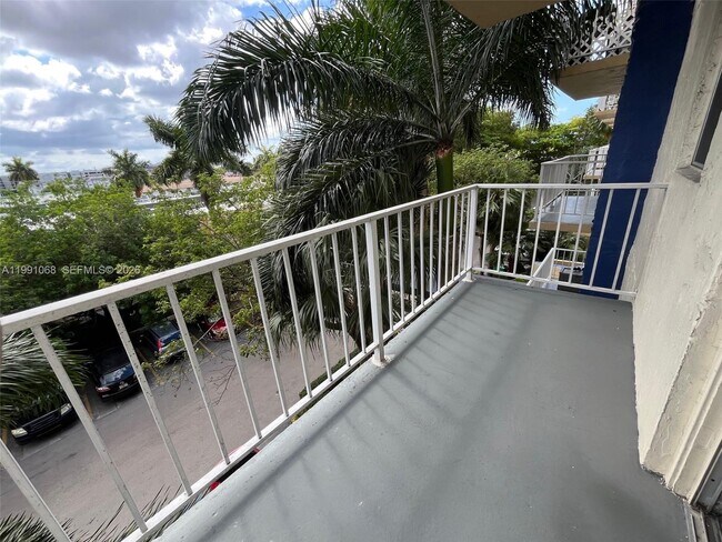 Building Photo - 4550 NW 9th St