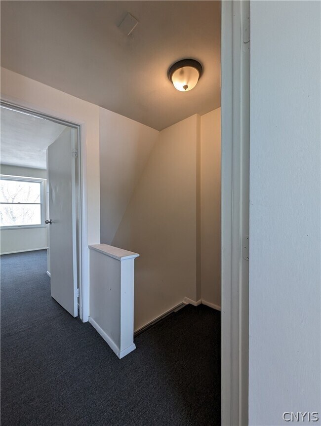 Building Photo - 8217 Trevi Ln