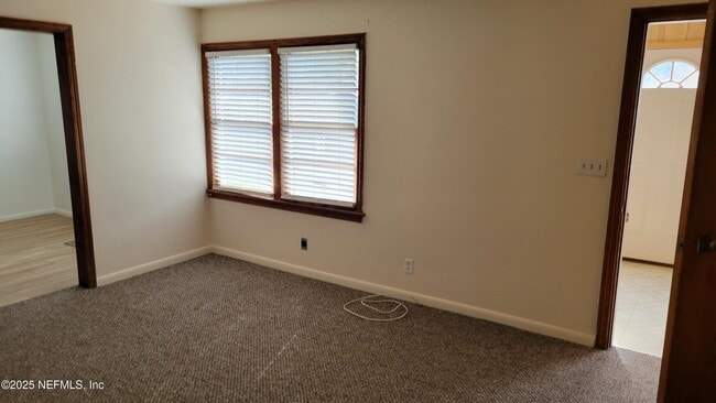 Building Photo - 4505 Clinton Ave