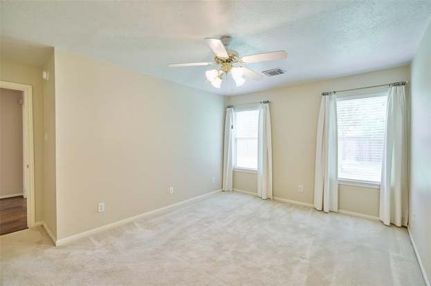 Building Photo - 5030 Deer Point Dr