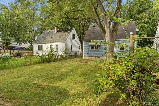 Building Photo - 18232 Gaylord
