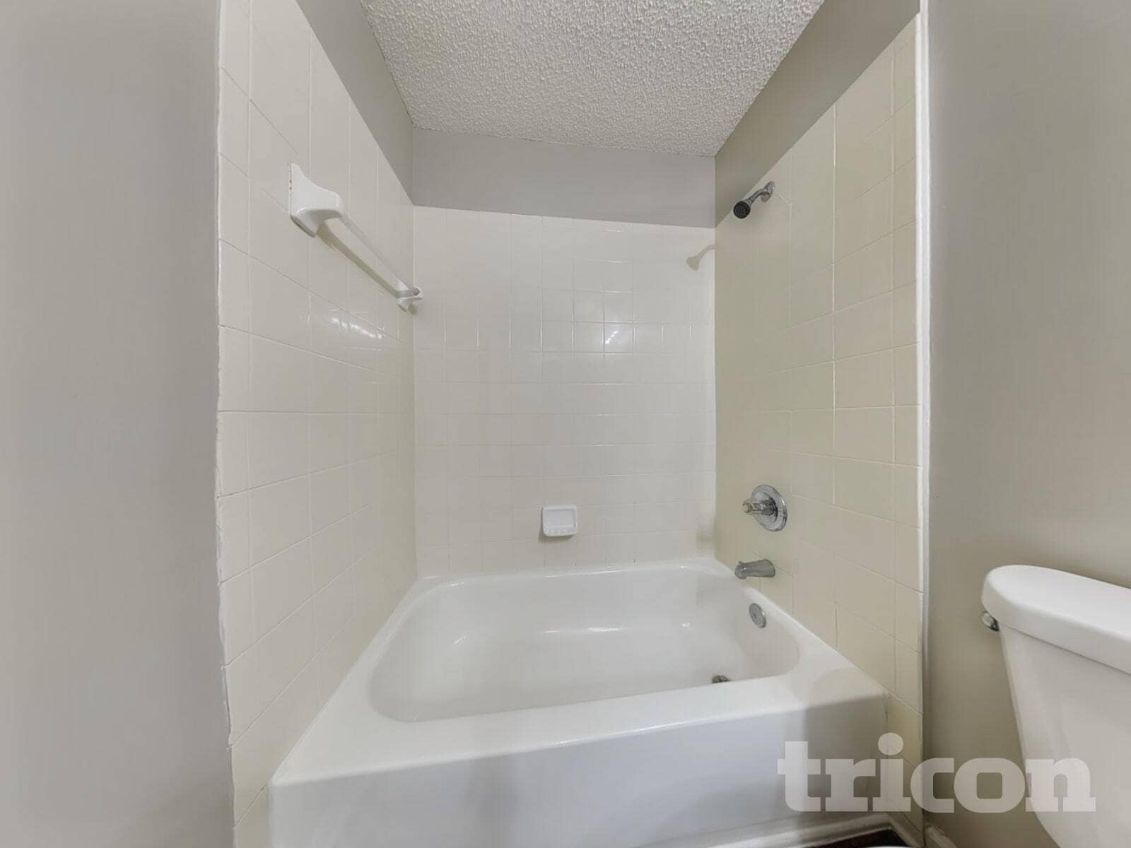 Building Photo - 4543 Deer Valley Dr