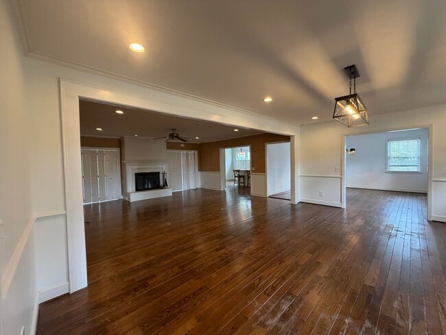 Building Photo - 115 Adams Ave