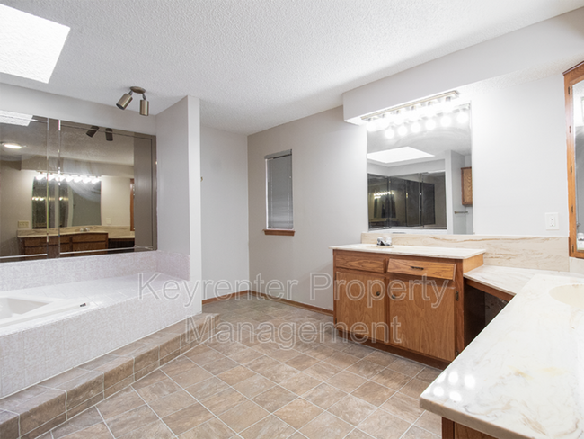 Building Photo - 5009 Kindling Ln