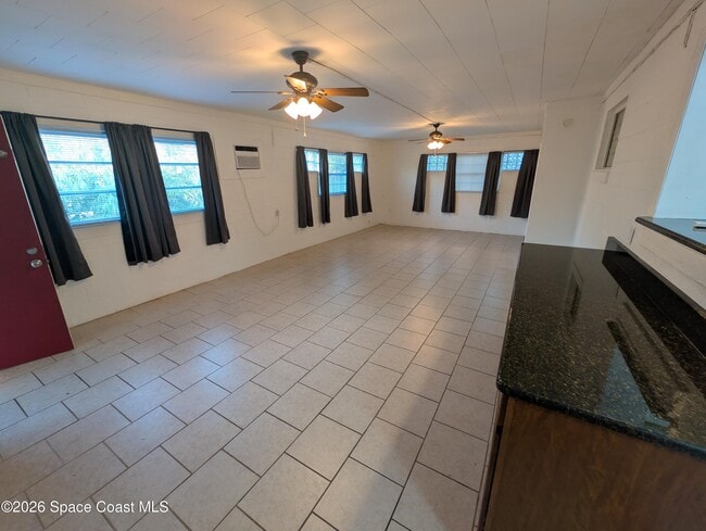 Building Photo - 198 Jackson St