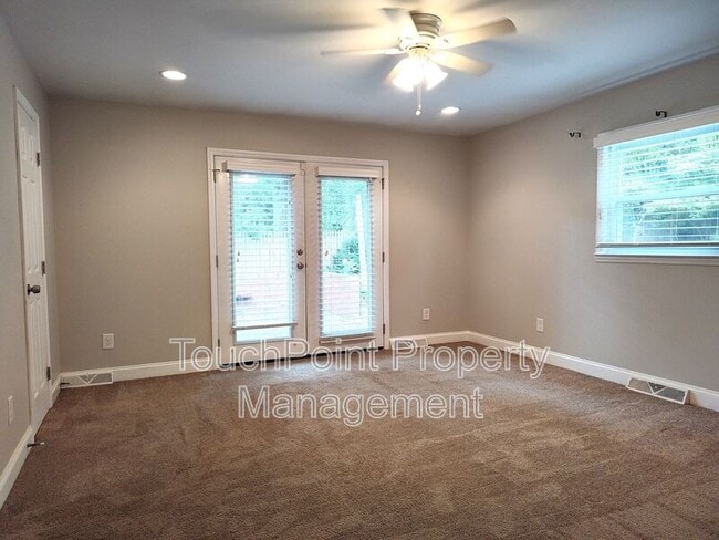 Building Photo - 1100 Norland Rd