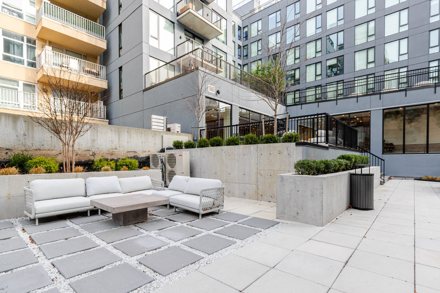 Building Photo - 218 Front St