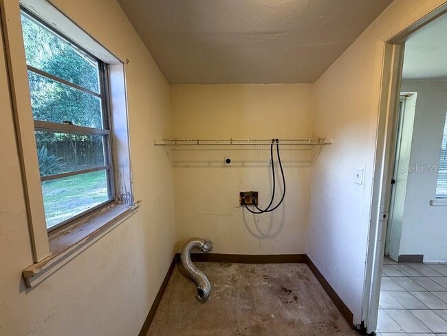 Building Photo - 3721 SW 17th Pl