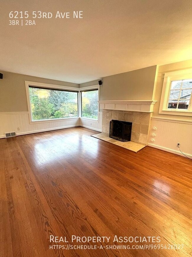 Building Photo - 6215 53rd Ave NE