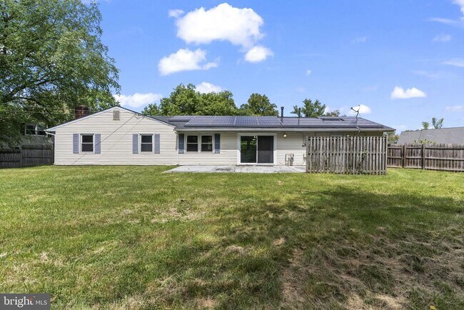 Building Photo - 13501 Ivy Way