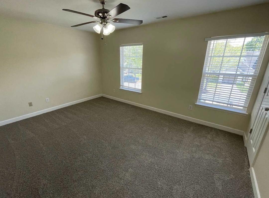 Building Photo - 974 Ramsgate Dr SW