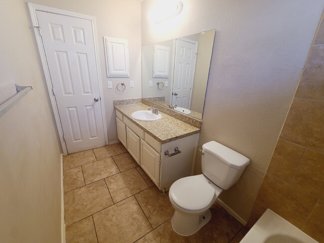 Building Photo - COMING SOON - Cedar Hill: Large 5 Bedroom,...