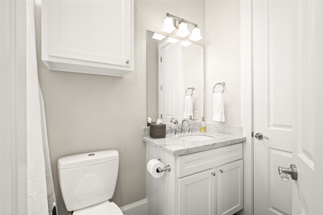 Building Photo - 6018 Maxie St