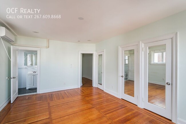 Building Photo - Large One Bed Cobbs Creek Apartment