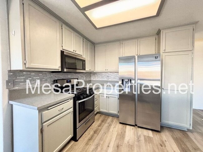 Building Photo - 16992 Lido Cir