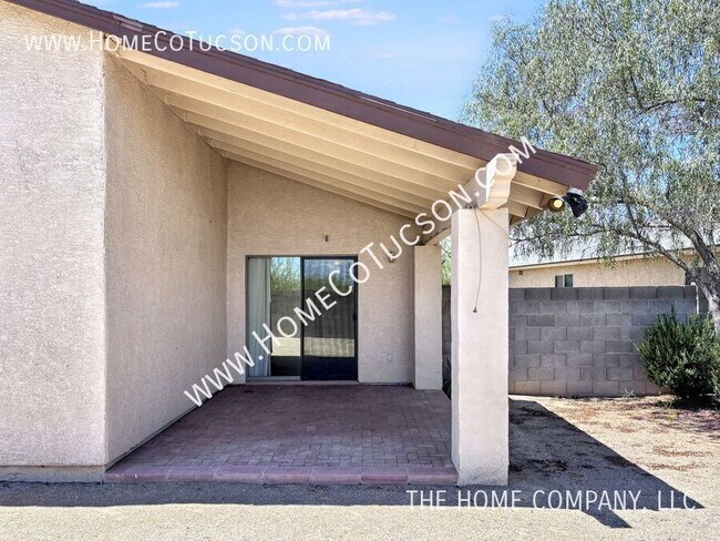 Building Photo - 5267 S Camino Laguna Seca