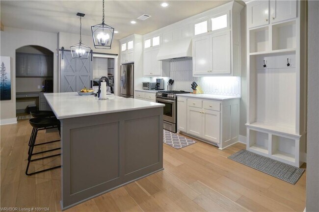 Building Photo - 8115 Donnington Ct