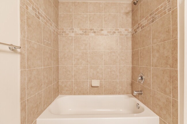 Building Photo - 27470 Palmesta Circle