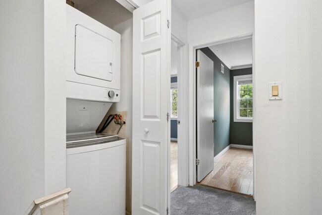 Building Photo - 1229 Nova Ct