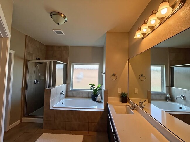 Building Photo - 5803 Dunsmore Bnd Trl