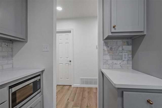Building Photo - 5832 Tracyne Dr