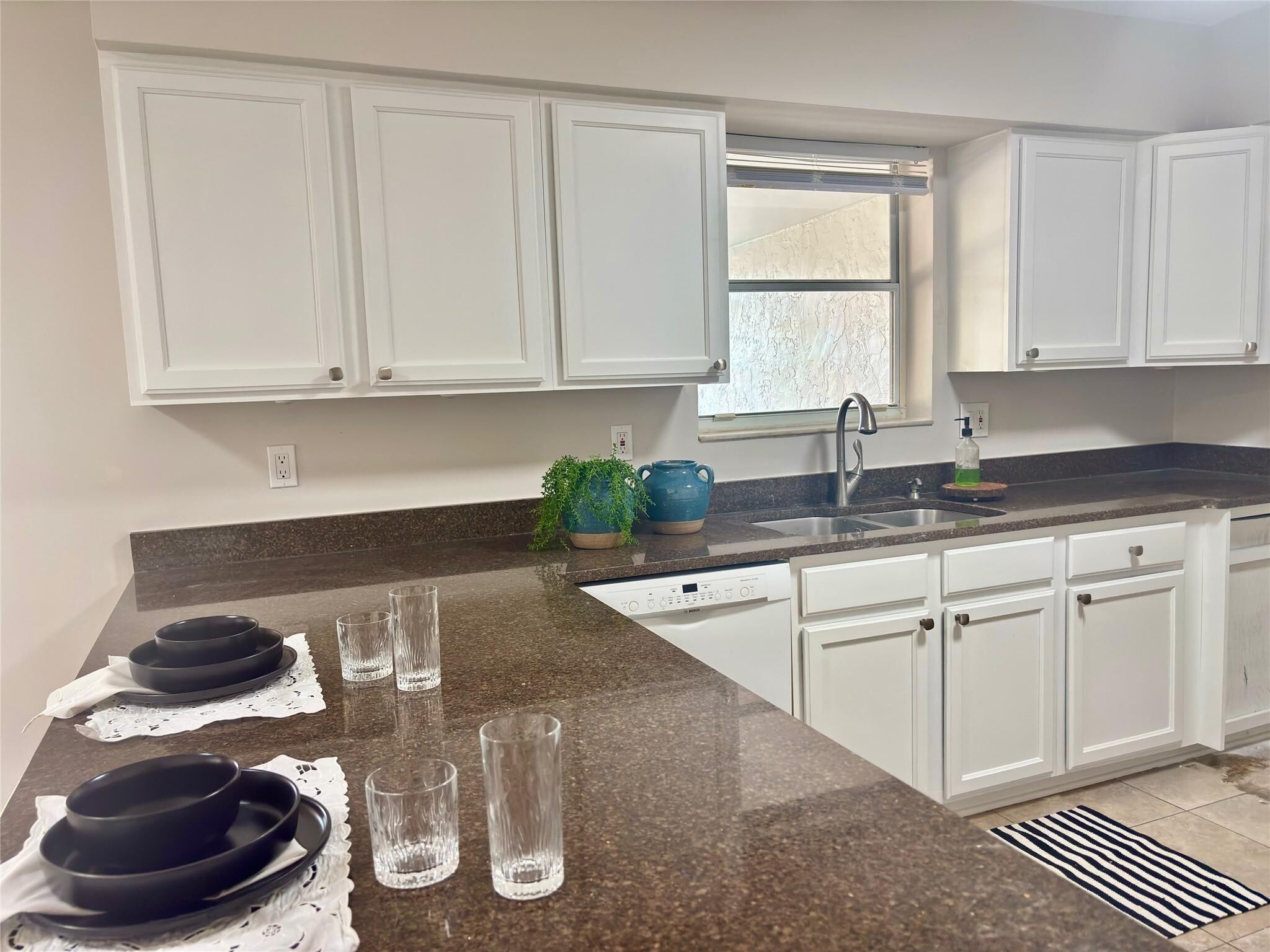 Building Photo - 10935 Gable St