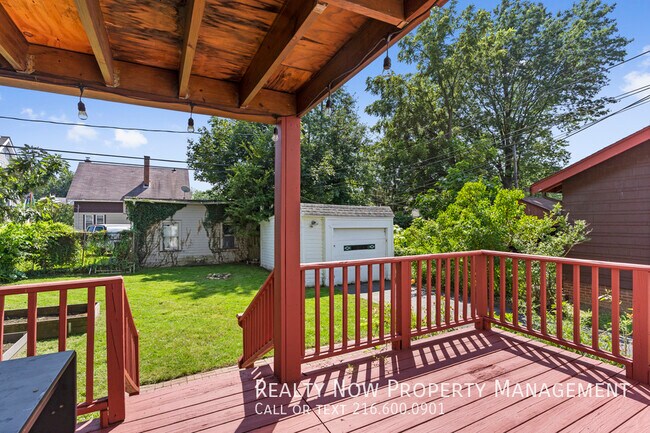 Building Photo - 3276 Tullamore Rd