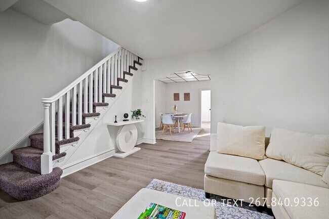 Building Photo - 312 E Eleanor St