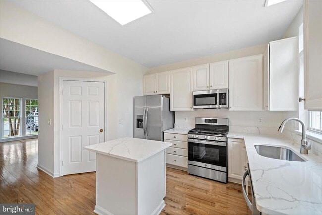 Building Photo - 20965 Killawog Terrace