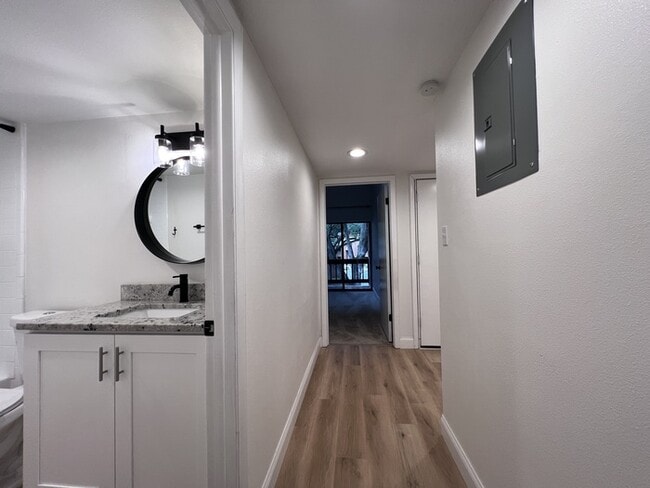 Building Photo - Desirable Sodo District, this spacious 2 b...