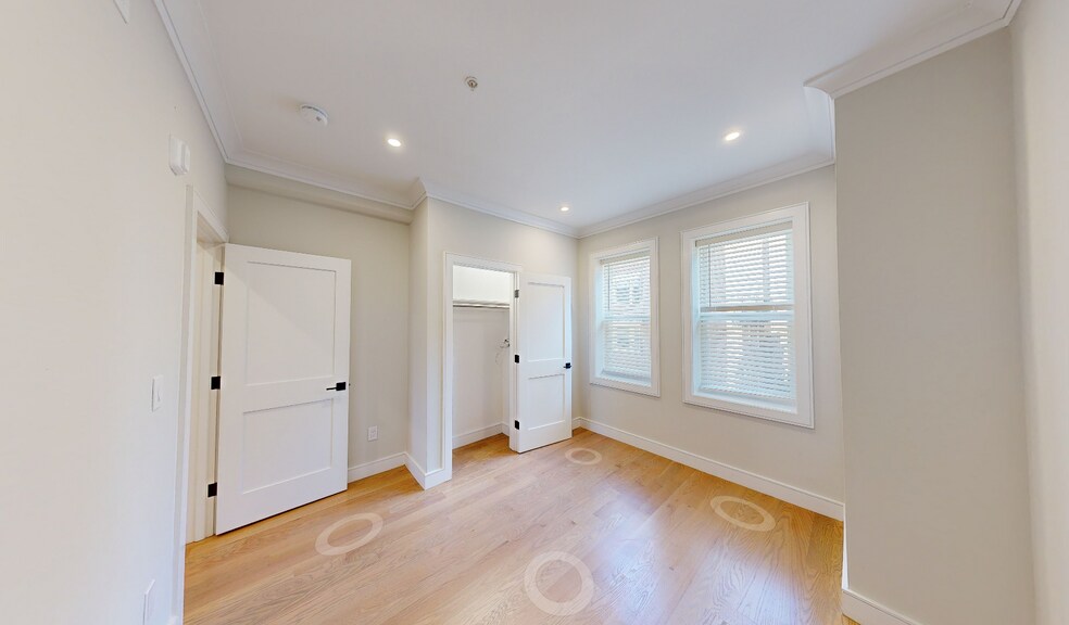 Building Photo - 165 Allston St