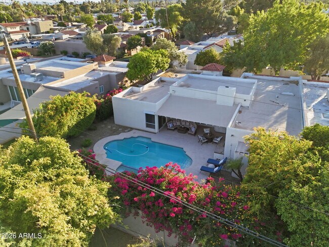 Building Photo - 7352 E Valley Vista Dr