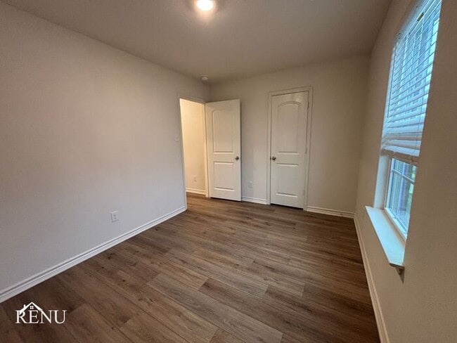 Building Photo - Coming Soon!