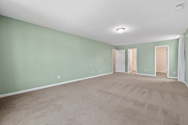 Building Photo - 230 Rosewood Ln