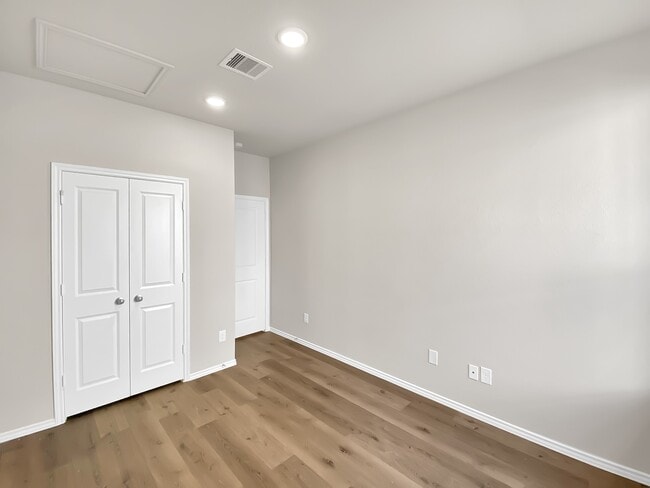 Building Photo - 9770 Black Gum