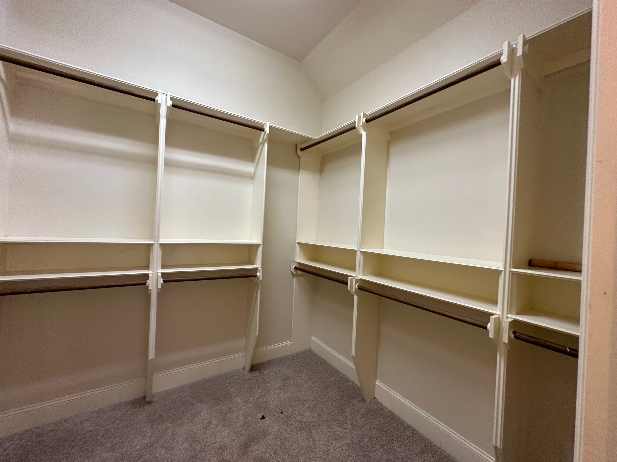 Building Photo - 6353 Richmond Ave