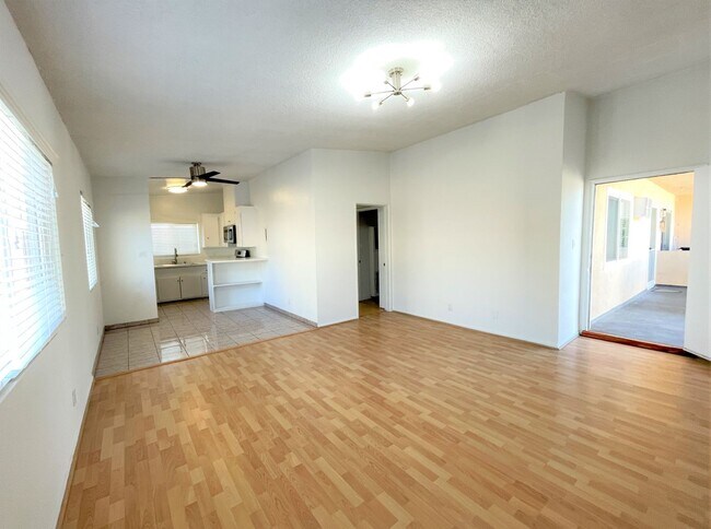 Interior Photo - 1863 10th St.