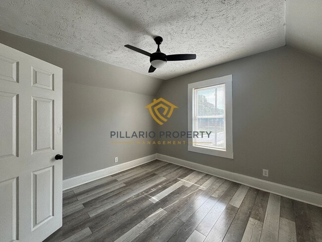 Building Photo - 3662 Graceland Ave
