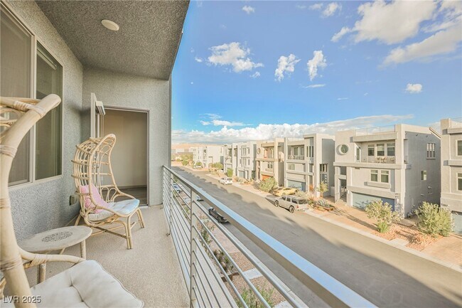 Building Photo - 8081 Misty Canyon Ave