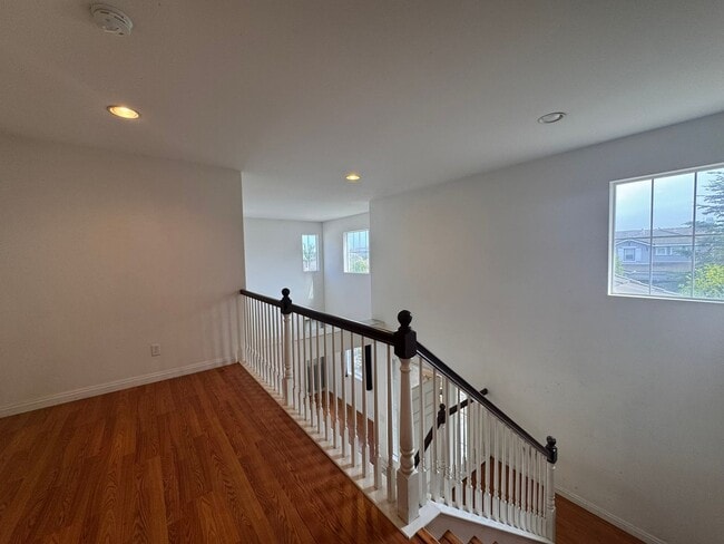 Building Photo - Spacious 5-Bedroom Home in Sought-After Vi...
