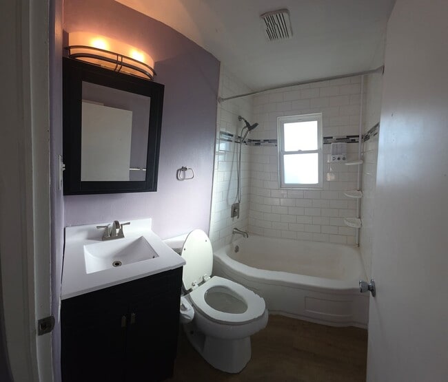 Building Photo - 8600 Engler Ave