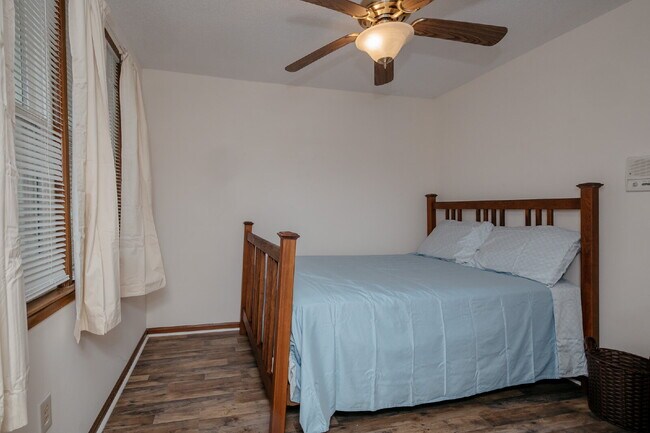Building Photo - Fully Furnished Charleston Rental Near Folly Beach – Utilities Included | $3,100/Month