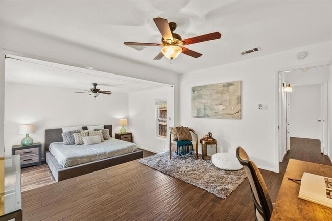 Building Photo - 11711 Shoshone Dr