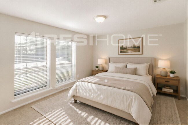 Building Photo - 2213 Salerno Dr