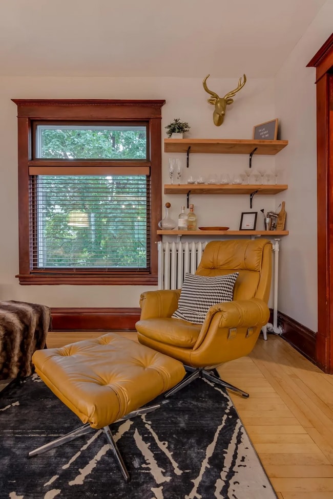 Building Photo - 3501 Cedar Ave S