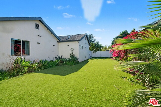 Building Photo - 15134 Friar St