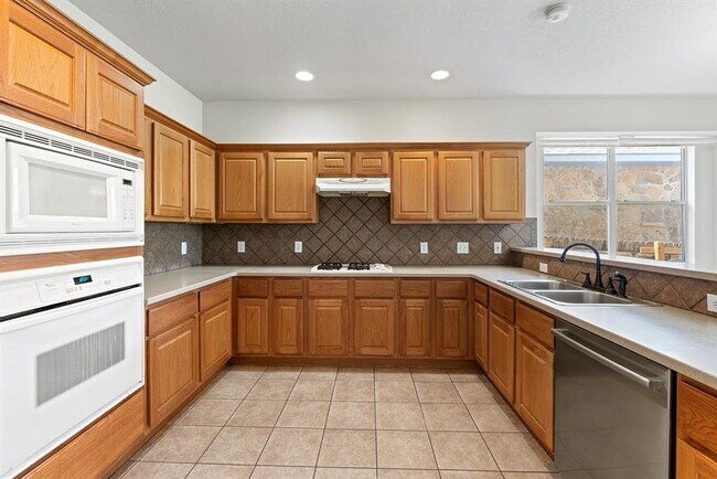 Building Photo - 13125 Appaloosa Chase Dr